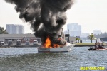 yacht-fire-04.jpg